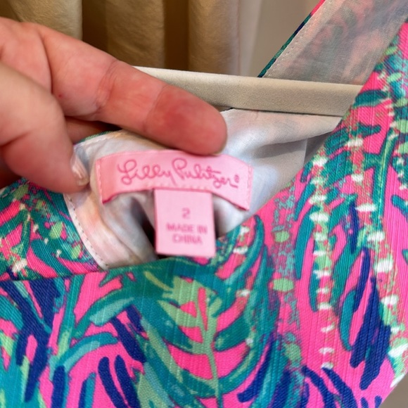 Lilly Pulitzer print cotton shift size 2. NWOT zip back, fully lined. - Picture 4 of 4